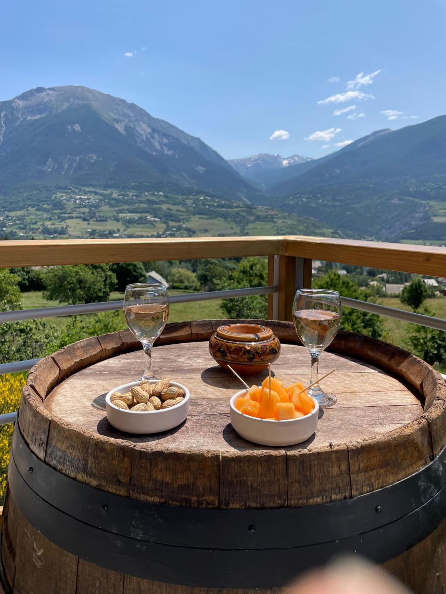 Gite Confort 15 Couchages, Vue Panoramique Montagne Hautes Alpes, Terrasses Embrun Luaran gambar